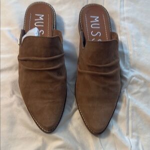 Musse & Cloud Brown Suede Mules